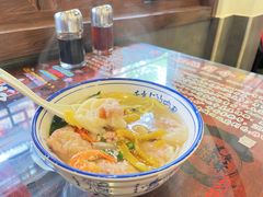 -长人馄饨铺(解放街店)