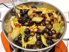 -万龙洲海鲜(大兴绿地缤纷城店)