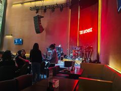 -TZ House音乐现场(来福士中心店)