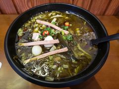 老坛酸菜米线-渝和喵叔米线(南坪万达店)