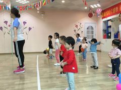 -星空布洛早教·托育(滨江店)