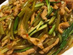 鱼香肉丝-岳二郎·川菜馆(苗栗路店)