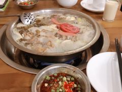 -泸州酸菜豆花火锅川师店