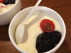 蓝莓双皮奶-院落创意菜