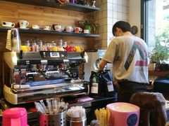 -Be Lived Cafe比例咖啡(摩天轮店)