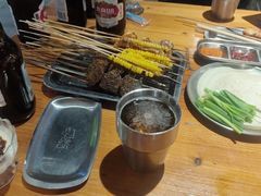 -马路牙子烧烤音乐酒馆(望京店)