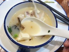-姜君·千岛湖鱼头馆(浦东大道店)