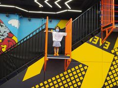 -爱蹦iBOON蹦床运动馆(江汉店)