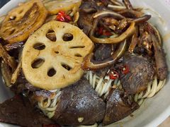 -万方圆拌粉瓦罐汤(九江湖滨店)