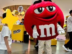 -m豆巧克力世界(上海世茂广场店)