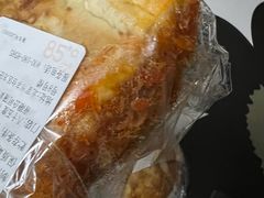 咸蛋黄松松面包-85度C(北京陶然店)