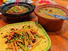 -黄泥岗·地道湖北菜(奥特莱斯店)