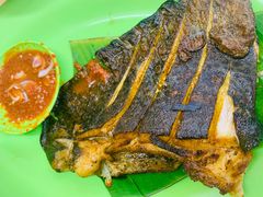 -明记烧鱼美味店