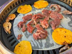 -火影不二碳烤牛肋条自助烤肉店榴莲鳗鱼生蚝(红山店)