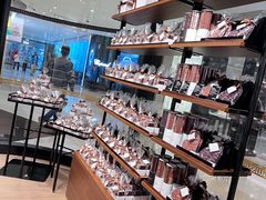 -Laderach 莱德拉(上海环贸iapm店)