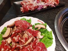家庭香菇拌肉-老卜奎齐齐哈尔烤肉(人民东路店)