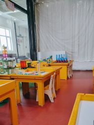 -菠萝树益智玩具体验馆(欧亚卖场店)