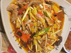-肖四女乐山跷脚牛肉(世博源店)