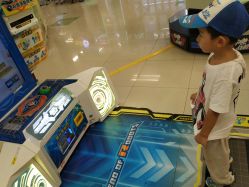 -莫莉幻想儿童乐园(武汉保利广场店)