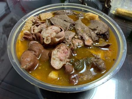 原肖村桥卤煮(清逸园店)-"之前每次晚上路过肖村桥,都能看到一辆大巴.