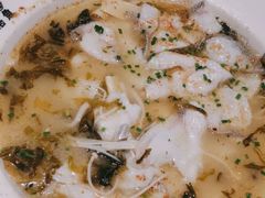 -渔语鱼酸菜鱼新川菜(来福士店)