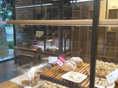 -焙丽拾光(麦凯乐直营店)
