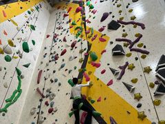 -问山MountQuest攀岩馆