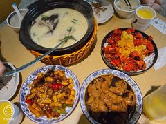 兔爸鱼头汤-兔爸私家小厨(新北万达店)