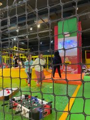 -蹦蹦跳跳(新奥购物中心店)