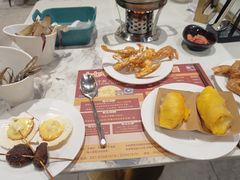 -金马门国际美食百汇(珞喻路店)
