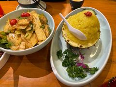 -老滇山寨•云南特色菜•地方菜•民族风情歌舞表演(金碧店)