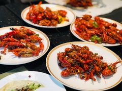 蒜香小龙虾-满江红四季餐厅 · 国家五钻级酒家(新纪元大酒店店)