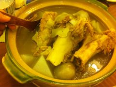 萝卜骨筒煲-沙龙酒家