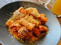 直通心粉配肉丸-Carbon莫卡哆·意大利复古集市餐厅(杭州大厦店)