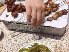 -小董哥烤串·爆汁大油边(故宫店)
