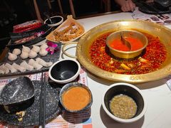 -哥老官重庆美蛙鱼头(虹口龙之梦店)