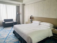 -上海漕河泾万丽酒店
