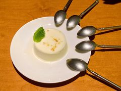 -TASTE ROOM Bar