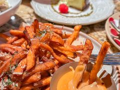 -BROWNSTONE布朗石西班牙餐厅(富城店)