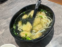 -莱莱小笼·乔艾
