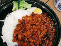 -西部马华清真兰州牛肉面·烧烤夜市(三里河店)