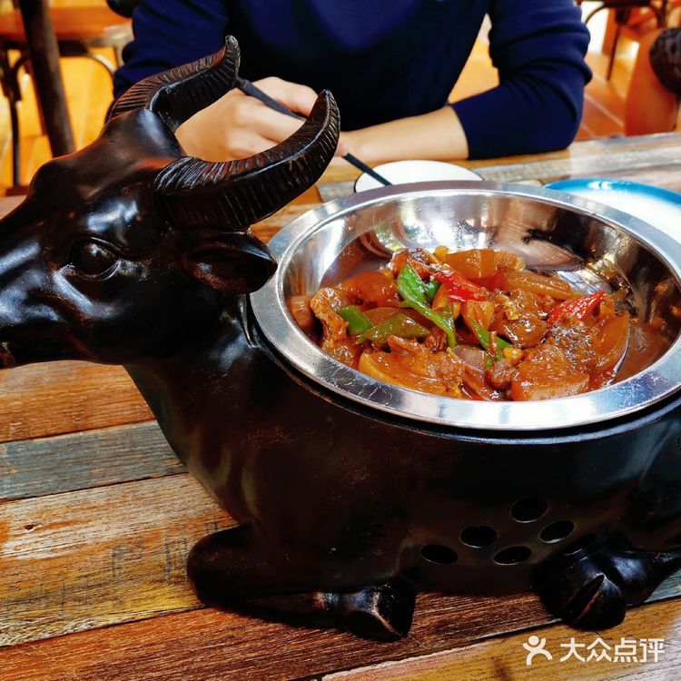 三亚探店✔打卡私房菜✔带皮小黄牛🐂