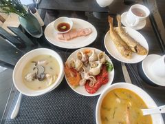 -圣丰索菲特·2 On 988 Café 自助餐厅