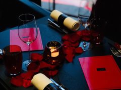 餐具摆设-L'ATELIER de Joel Robuchon(外滩18号店)