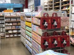 -名创优品(广东东莞东城万达2店)