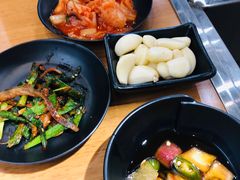 -肉甲韩国木炭烤肉(新壹街1店)