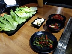 -肉甲韩国木炭烤肉(新壹街1店)