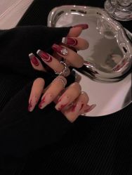 -悦指间美甲美睫