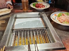 -张牌牌·东北烤肉小吃市集(金楠天街店)