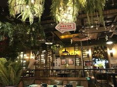 -胡桐里音乐酒馆(孝南店)